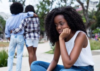 On the Move: Dissecting the Sexes to Discover Who Gets Over a Relationship Faster