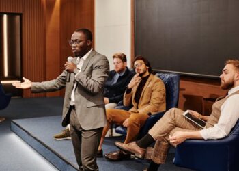 Ace Your Next Speech with These 6 Ways to Boost Your Confidence